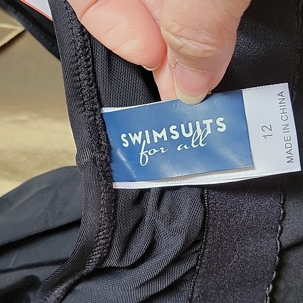 NWT- Swimsuits for All ‘Ruched Twist Front’ Control One Piece - Picture 7 of 8